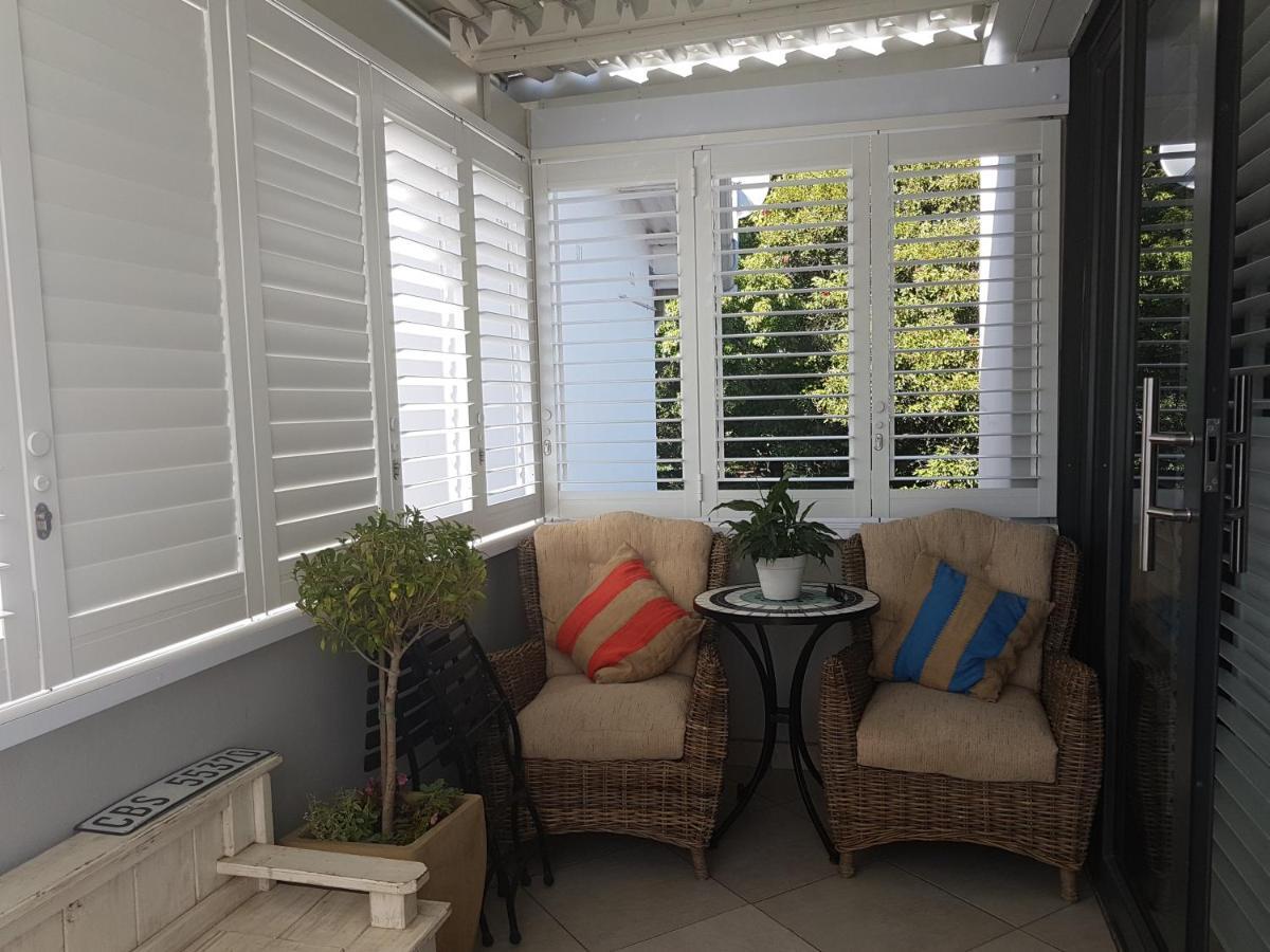Modern, Centrally Located Dorp Street Apartment Stellenbosch Ngoại thất bức ảnh